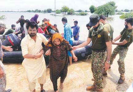 Pakistan seeks world  aid to cope with flood emergency