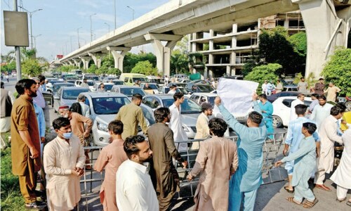 Rawalpindi sees upsurge in dengue, Covid-19 cases