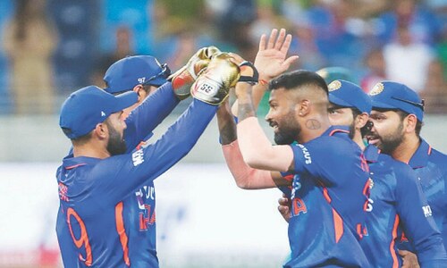 Pandya helps India edge Pakistan in Asia Cup thriller