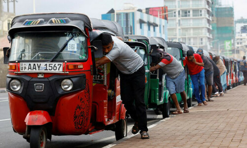 IMF provisionally agrees on $2.9 billion loan for Sri Lanka