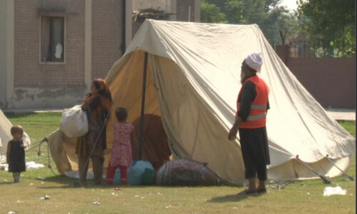Charsadda administration closes down flood relief camp housing nearly 15,000 people