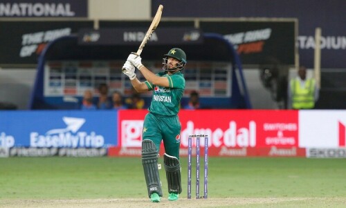 Asia Cup: True to form, Pakistan defy odds in nerve-racking finish to beat India by 5 wickets