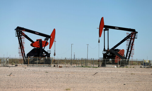 Oil steadies after rally on symbolic Opec+ output cut