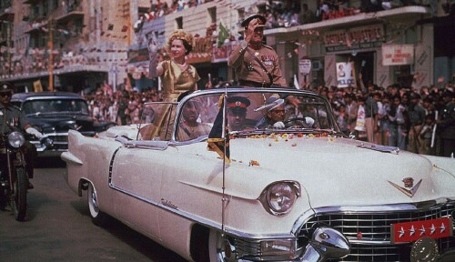 Flashback: When Queen Elizabeth touched down in Pakistan &mdash; twice