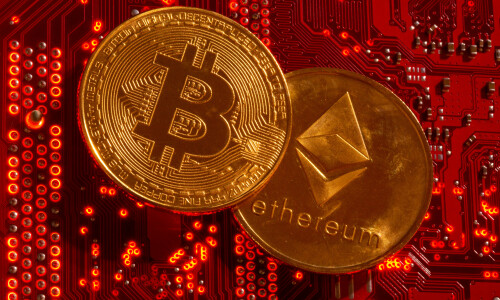 Cryptoverse: Ether snaps at bitcoin’s heels in race for crypto crown Cryptoverse: Ether snaps at bitcoin’s heels in race for crypto crown