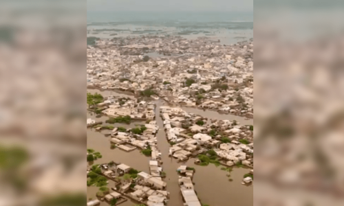 Authorities scramble to save Dadu city, Bhan Syedabad from flood threat Authorities scramble to save Dadu city, Bhan Syedabad from flood threat