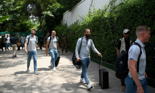 England cricketers arrive in Karachi for first Pakistan tour in 17 years England cricketers arrive in Karachi for first Pakistan tour in 17 years