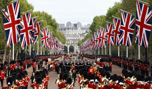 In pictures: Britain and the world bid adieu to Queen Elizabeth II