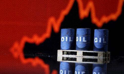Oil prices fall for a second day on concerns of expected recession