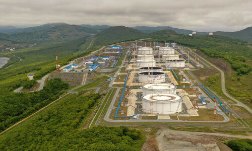 Oil prices steady on prospect of balancing supply after steep selloff