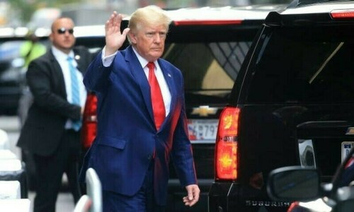 Trump confronts govt in court battle over seized papers