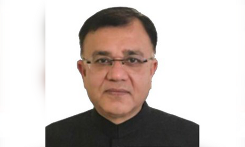 Punjab Chief Secretary Kam&shy;ran Ali Afzal reaches end of his tether, goes on leave &lsquo;for good&rsquo;