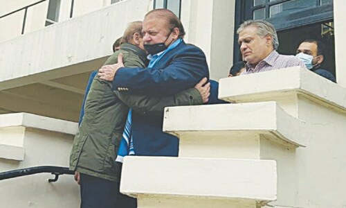 Selection of army chief must not be politicised: Asif