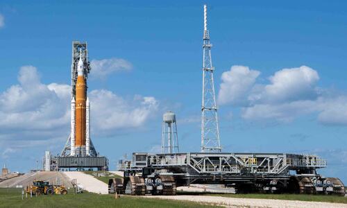 Nasa scraps Moon launch due to storm Nasa scraps Moon launch due to storm