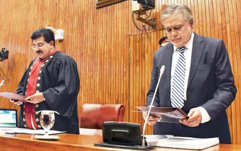 Dar takes oath amid opposition mayhem in Senate Dar takes oath amid opposition mayhem in Senate