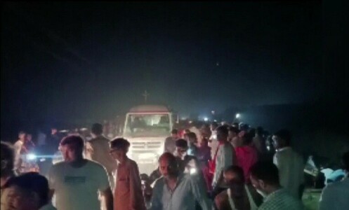 Road accident in India leaves 27 dead: reports Road accident in India leaves 27 dead: reports