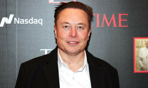 Judge halts Twitter-Elon Musk case, sets Oct 28 deadline to close deal Judge halts Twitter-Elon Musk case, sets Oct 28 deadline to close deal