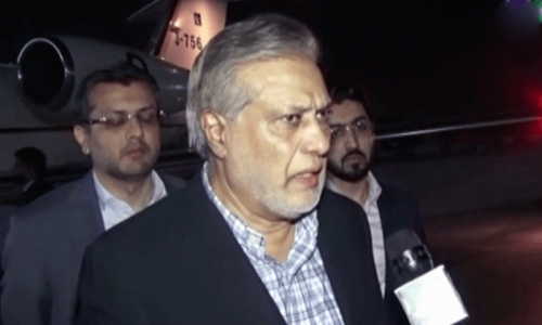 Dar leaves for US for annual meetings of IMF, World Bank Dar leaves for US for annual meetings of IMF, World Bank