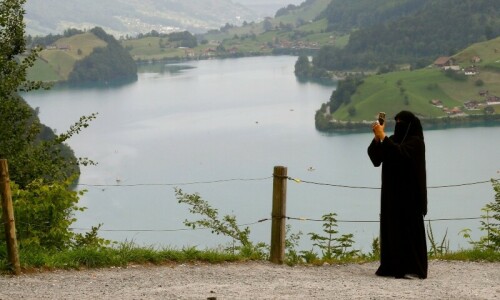 Swiss want $1,000 fines for &lsquo;burqa ban&rsquo; violators