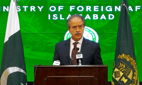 FO says it &lsquo;takes notice&rsquo; of heckling incidents involving Pakistani ministers abroad