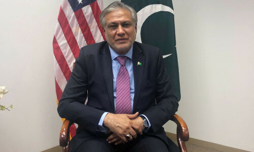 Allies wanted Imran to stay on, face the music: Dar