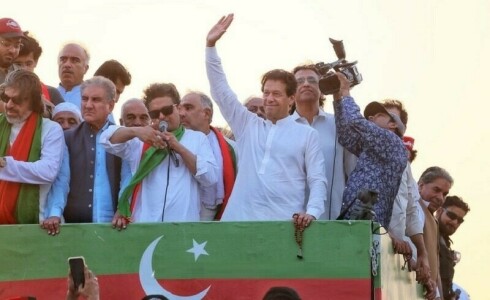 Early hearing of contempt plea against Imran sought Early hearing of contempt plea against Imran sought