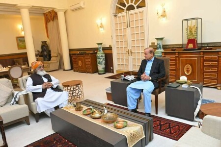 PML-N blames defeat on external factors PML-N blames defeat on external factors