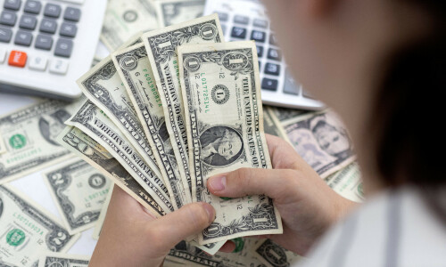 Lucrative grey market for dollars threatens remittances