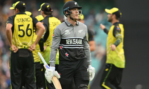 Australia win toss, bowl against New Zealand as T20 World Cup Super 12 kicks off