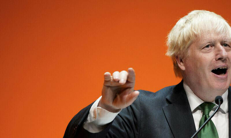 Boris Johnson battling to win support for fresh PM bid