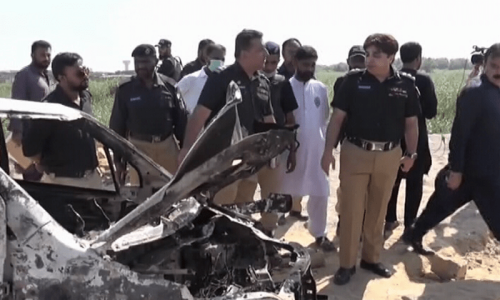Two suspects held after two mobile company workers lynched in Karachi&rsquo;s Machhar Colony