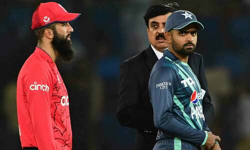 Series on the line as Pakistan, England clash in final T20