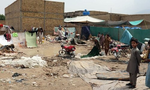 For flood victims, help is too little too slow For flood victims, help is too little too slow