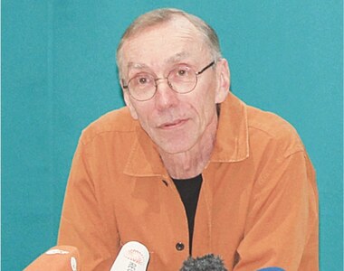 Paabo wins medicine Nobel for decoding ancient DNA Paabo wins medicine Nobel for decoding ancient DNA