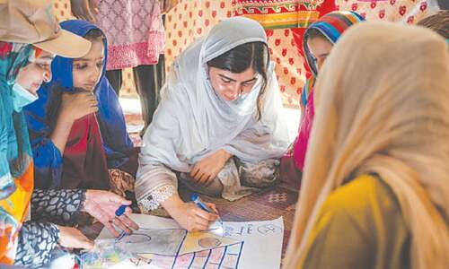 Malala swaps stories with flood victims at Sindh camp Malala swaps stories with flood victims at Sindh camp