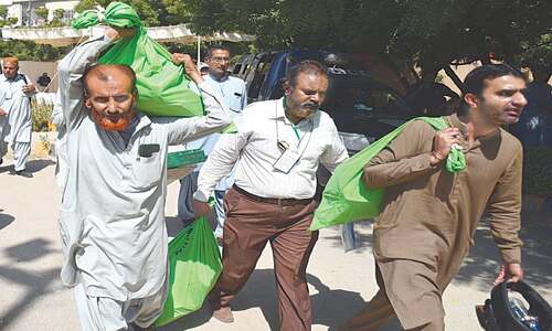 Imran takes on PPP, Muttahida in Malir, Korangi by-polls today