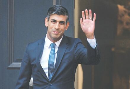 Sunak set to become UK&rsquo;s first PM with Indian roots