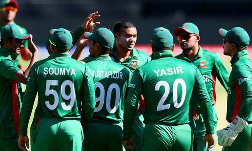Bangladesh edge Zimbabwe in last-ball thriller at T20 World Cup