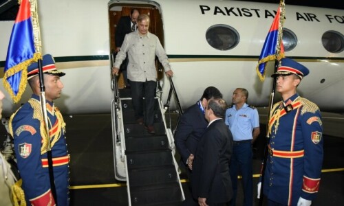 PM Shehbaz arrives in Egypt to attend climate change summit PM Shehbaz arrives in Egypt to attend climate change summit
