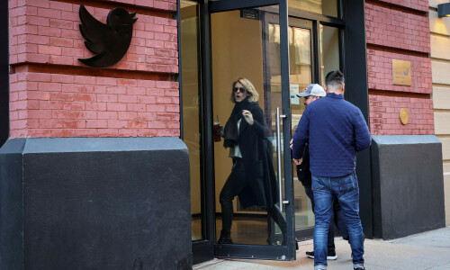 After Elon Musk's ultimatum, Twitter employees start exiting After Elon Musk's ultimatum, Twitter employees start exiting