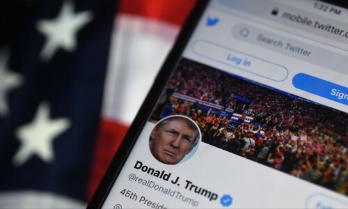 Trump’s Twitter account reappears after Musk poll Trump’s Twitter account reappears after Musk poll