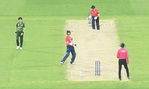 Pakistan fall short as Stokes steers England to glory Pakistan fall short as Stokes steers England to glory