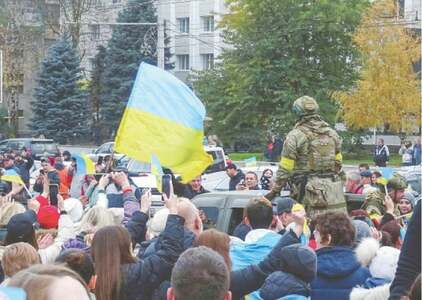 Kherson races to restore power, water after Russian retreat