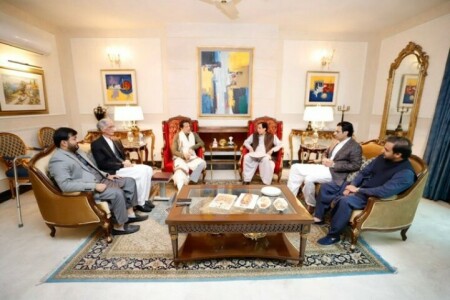 Elahi meets Imran, says Punjab Assembly will be dissolved 'without moment's delay' once call is given Elahi meets Imran, says Punjab Assembly will be dissolved 'without moment's delay' once call is given