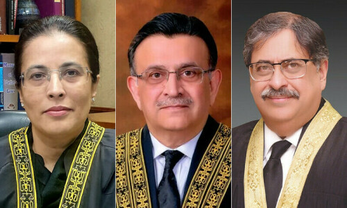 SC asks high courts to decide PTI pleas in ECP contempt case at the earliest SC asks high courts to decide PTI pleas in ECP contempt case at the earliest