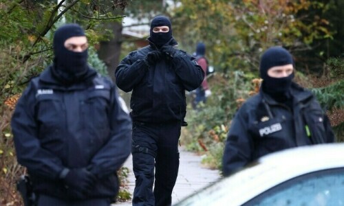 German coup plotters 'heavily armed and dangerous', says police chief German coup plotters 'heavily armed and dangerous', says police chief