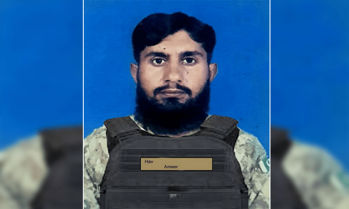 Soldier, civilian martyred in yesterday’s suicide blast in Miranshah: ISPR Soldier, civilian martyred in yesterday’s suicide blast in Miranshah: ISPR