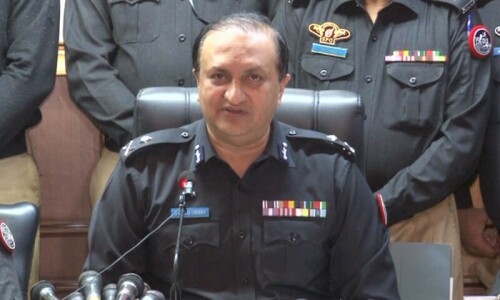 Karachi police arrest suspect involved in killing of university student Karachi police arrest suspect involved in killing of university student