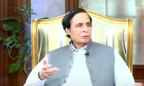 CM Elahi reminds 'ungrateful' PTI of Bajwa's favours, warns it to keep criticism 'within limits'