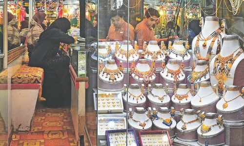 Gold price in Pakistan hits all-time high of Rs178,800 per tola Gold price in Pakistan hits all-time high of Rs178,800 per tola